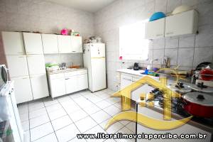 Casa para  no bairro 21, em Peruíbe / SÃO PAULO.