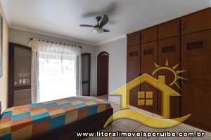 Casa para  no bairro Bougainvillée I, em Peruíbe / São Paulo.