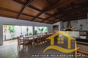 Casa para  no bairro Bougainvillée I, em Peruíbe / São Paulo.
