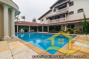 Casa para  no bairro Bougainvillée I, em Peruíbe / São Paulo.