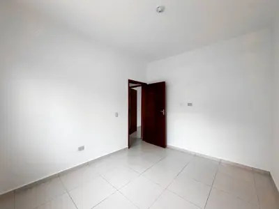 Casa - Térrea com 3 quartos (sendo 1 suite(s)) a 600,00 metros praia.