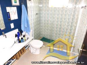 Casa - Térrea com 3 quartos (sendo 1 suite(s)) a 250,00 metros praia.