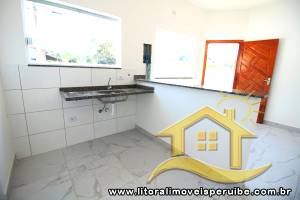 Casa - Térrea com 2 quartos (sendo 1 suite(s)) a 1500,00 metros praia.
