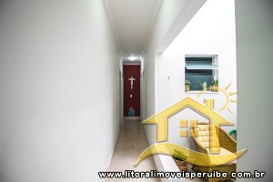 Casa - Térrea com 3 dormitórios (sendo 1 suite(s)) a 0,00 metros praia.