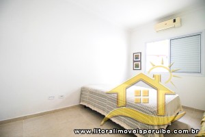 Casa - Térrea com 3 dormitórios (sendo 1 suite(s)) a 0,00 metros praia.