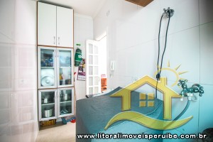 Casa - Térrea com 3 dormitórios (sendo 1 suite(s)) a 0,00 metros praia.