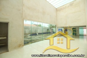 Casa - Térrea com 4 dormitórios (sendo 4 suite(s)) a 100,00 metros praia.