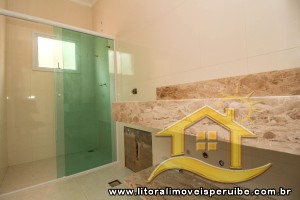Casa - Térrea com 4 dormitórios (sendo 4 suite(s)) a 100,00 metros praia.