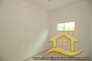 Casa - Térrea com 4 dormitórios (sendo 4 suite(s)) a 100,00 metros praia.