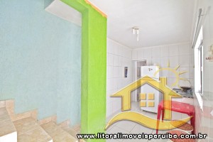 Casa - Térrea com 2 dormitórios (sendo 1 suite(s)) a 1000,00 metros praia.