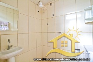 Casa - Térrea com 2 dormitórios (sendo 1 suite(s)) a 1000,00 metros praia.