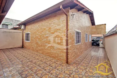 Casa para  no bairro Oásis, em Peruíbe / São Paulo.