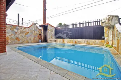 Casa para  no bairro Oásis, em Peruíbe / São Paulo.