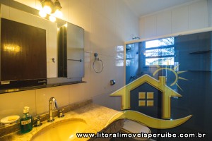 Casa - Sobrado com 4 dormitórios (sendo 4 suite(s)) a 0,00 metros praia.