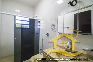 Casa - Sobrado com 4 dormitórios (sendo 4 suite(s)) a 0,00 metros praia.