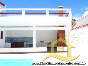 Casa - Sobrado com 4 dormitórios (sendo 1 suite(s)) a 30,00 metros praia.
