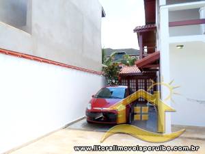 Casa - Sobrado com 4 dormitórios (sendo 1 suite(s)) a 30,00 metros praia.