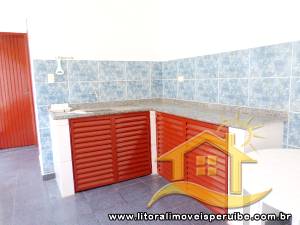 Casa - Sobrado com 4 dormitórios (sendo 1 suite(s)) a 30,00 metros praia.