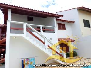 Casa - Sobrado com 4 dormitórios (sendo 1 suite(s)) a 30,00 metros praia.