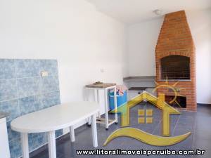 Casa - Sobrado com 4 dormitórios (sendo 1 suite(s)) a 30,00 metros praia.