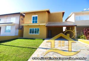 Casa - Assobradada com 4 dormitórios (sendo 4 suite(s)) a 1200,00 metros praia.