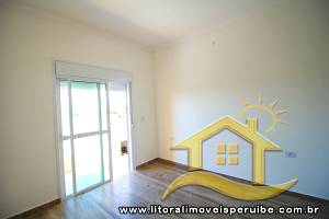 Casa - Assobradada com 4 dormitórios (sendo 4 suite(s)) a 1200,00 metros praia.