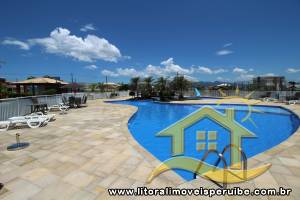 Casa - Assobradada com 4 dormitórios (sendo 4 suite(s)) a 1200,00 metros praia.