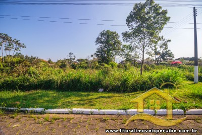 Terreno para venda no bairro 51, em Peruíbe / SP.