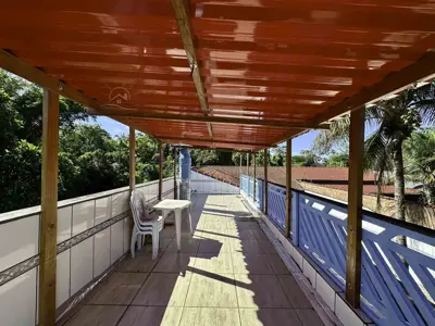 Casa - Térrea com 3 quartos (sendo 2 suite(s)) a 1000,00 metros praia.