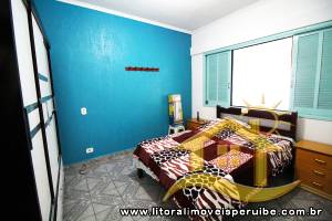 Casa - Térrea com 3 quartos (sendo 2 suite(s)) a 1000,00 metros praia.