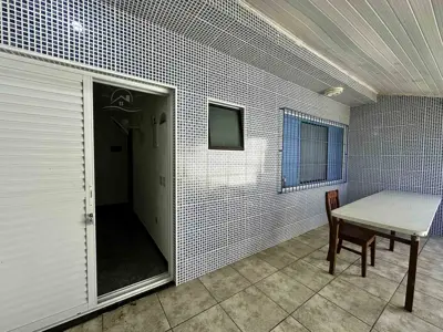 Casa - Térrea com 3 quartos (sendo 2 suite(s)) a 1000,00 metros praia.