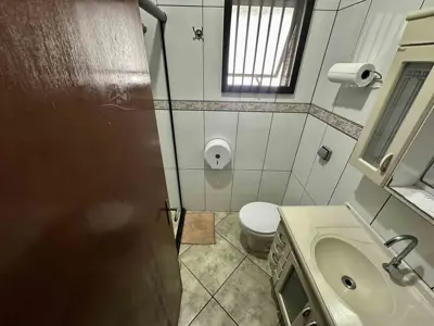 Casa - Térrea com 3 quartos (sendo 2 suite(s)) a 1000,00 metros praia.