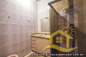 Casa - Térrea com 3 quartos (sendo 2 suite(s)) a 200,00 metros praia.