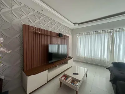 Casa - Térrea com 3 quartos (sendo 3 suite(s)) a 0,00 metros praia.