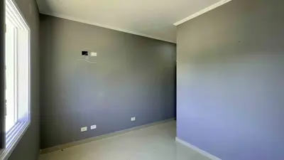 Casa - Sobrado com 4 quartos (sendo 4 suite(s)) a 1000,00 metros praia.