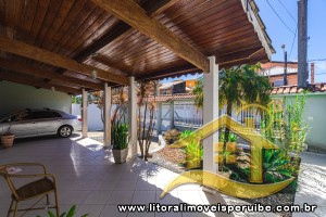 Casa - Térrea com 3 dormitórios (sendo 3 suite(s)) a 200,00 metros praia.