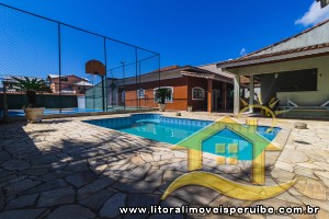 Casa - Térrea com 3 dormitórios (sendo 3 suite(s)) a 200,00 metros praia.