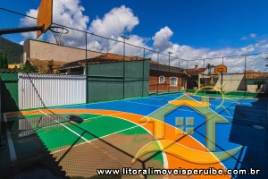 Casa - Térrea com 3 dormitórios (sendo 3 suite(s)) a 200,00 metros praia.