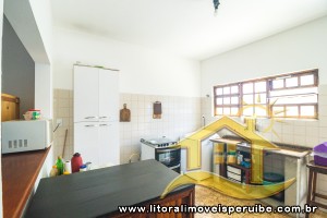 Casa - Térrea com 2 quartos (sendo 0 suite(s)) a 550,00 metros praia.