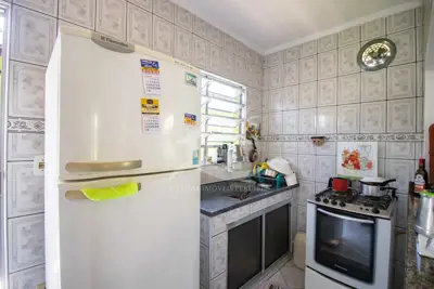 Casa - Térrea com 2 dormitórios (sendo 1 suite(s)) a 1000,00 metros praia.