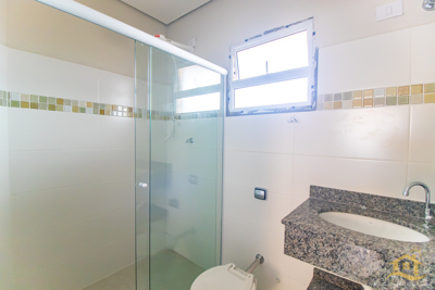 Apartamento - Sobreloja com 1 quartos (sendo 1 suite(s)) a 80,00 metros praia.