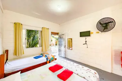 Hotel - Pousada com  dormitórios  a 1000,00 metros praia.