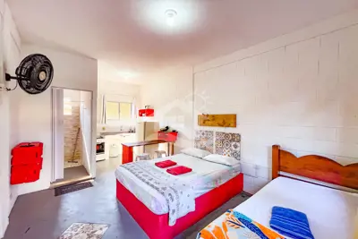 Hotel - Pousada com  dormitórios  a 1000,00 metros praia.
