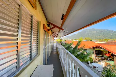 Hotel - Pousada com  dormitórios  a 1000,00 metros praia.
