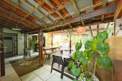 Hotel - Pousada com  dormitórios  a 1000,00 metros praia.