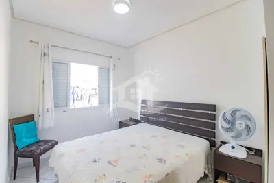 Casa - Sobrado com 6 dormitórios (sendo 3 suite(s)) a 20,00 metros praia.