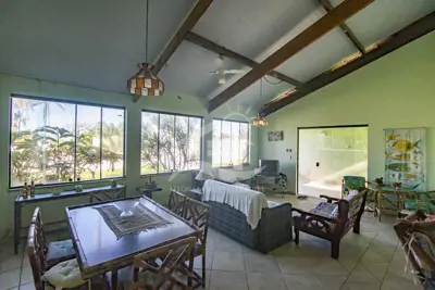 Terreno - Murado com 2 quartos (sendo 2 suite(s)) a 0,00 metros praia.