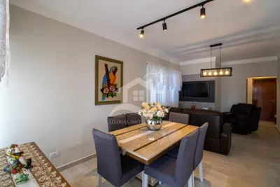 Casa - Térrea com 3 quartos (sendo 1 suite(s)) a 200,00 metros praia.