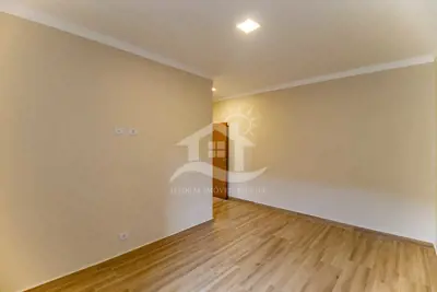 Casa - Térrea com piscina com 4 dormitórios (sendo 2 suite(s)) a 200,00 metros praia.
