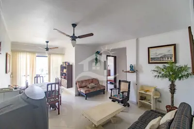 Apartamento - Amplo com 2 dormitórios (sendo 1 suite(s)) a 600,00 metros praia.